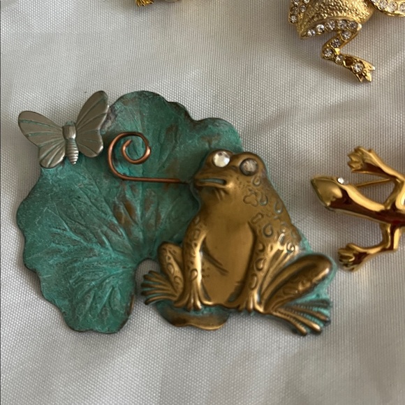 Lot of 4 Brooches (frogs and lizard) - Picture 4 of 6